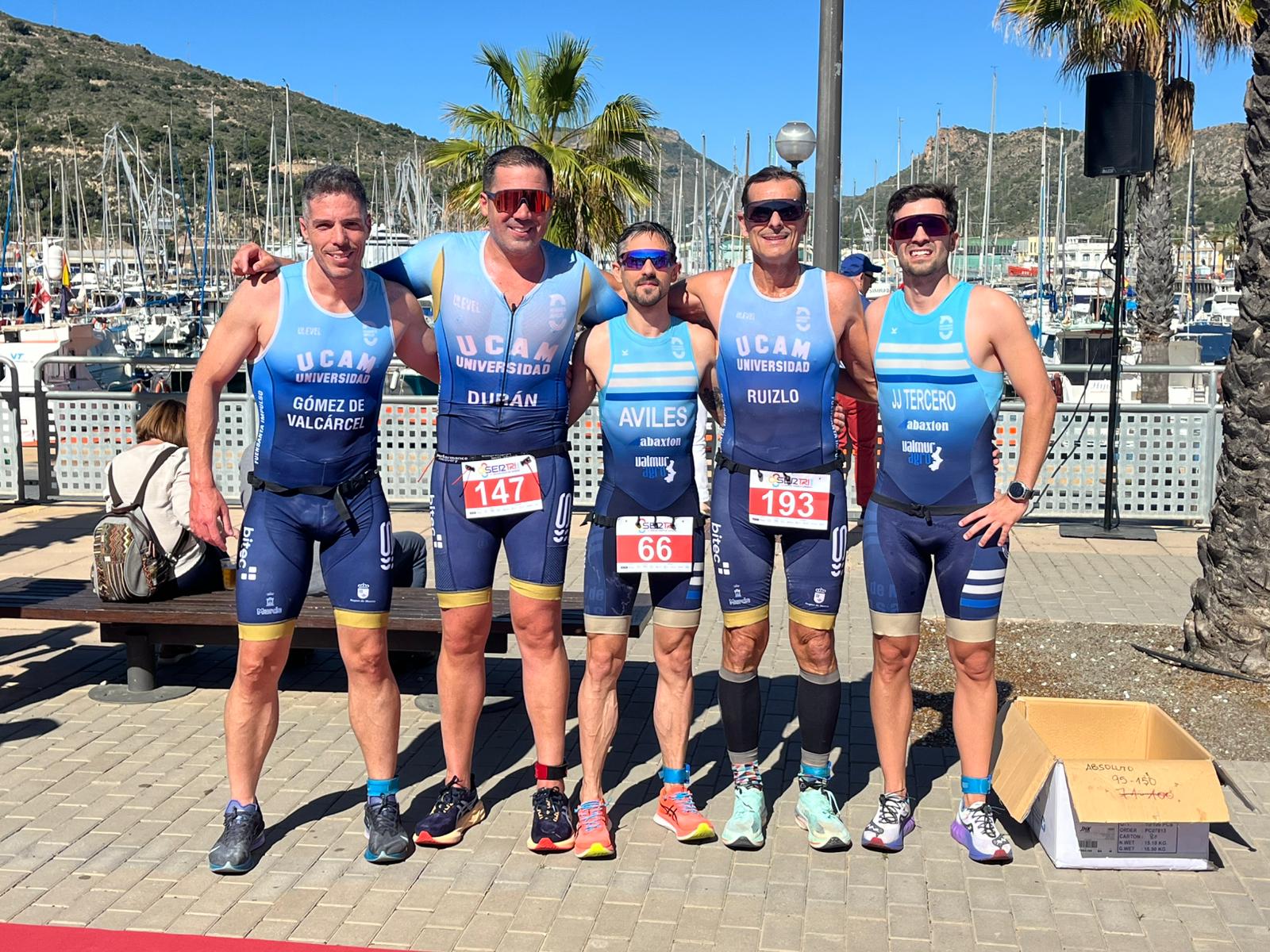Triatletas del Club Natación UCAM Ciudad de Murcia Fuensanta en el Triatlón Puerto de Cartagena